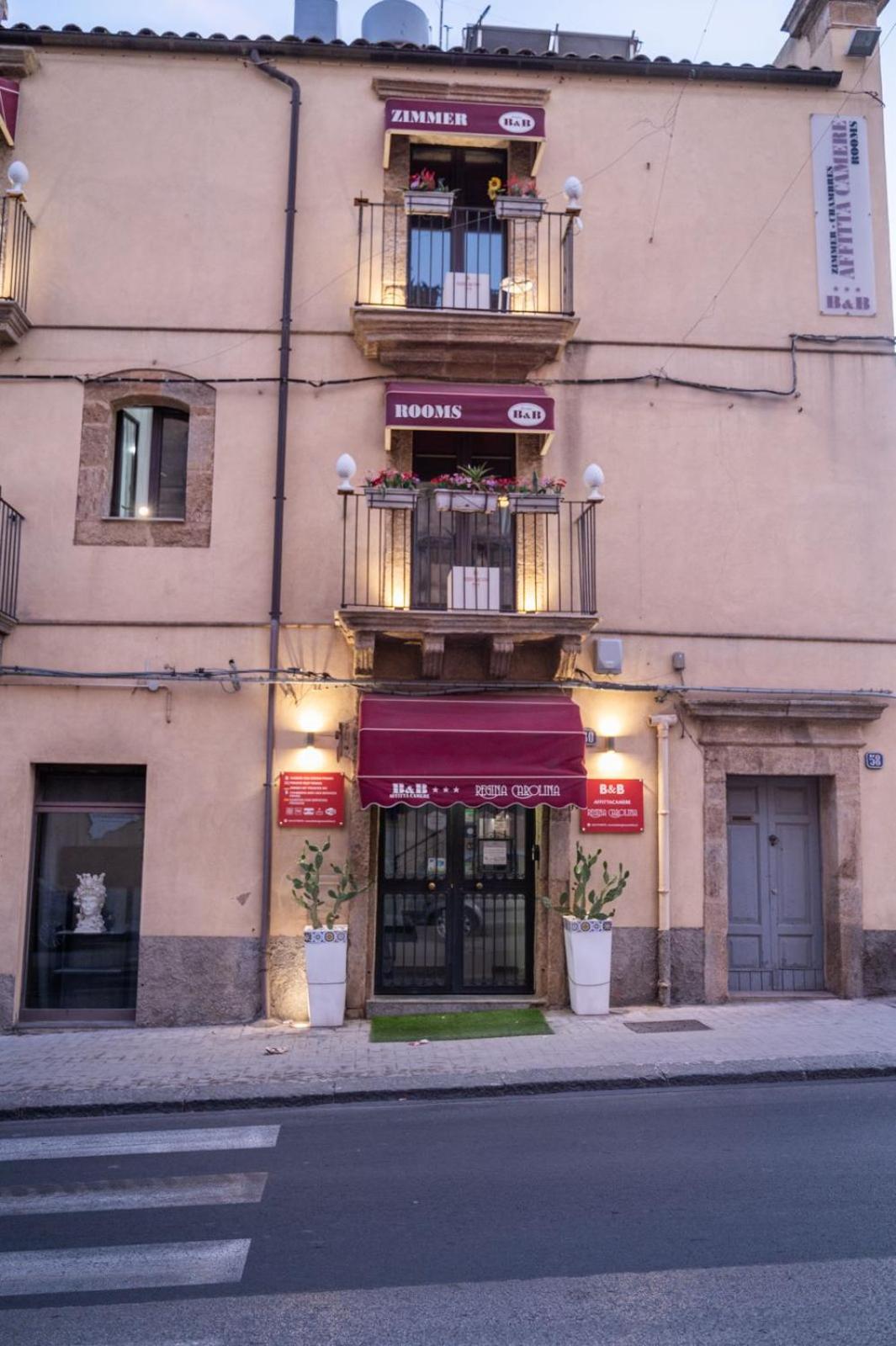 B&B Regina Carolina Caltagirone Εξωτερικό φωτογραφία